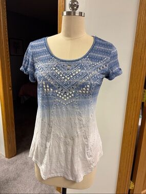 Miss Me Blue-to-White Ombre Cutout Short Sleeve Top